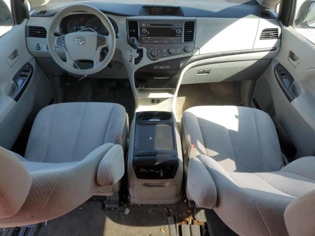 2012 Toyota Sienna LE