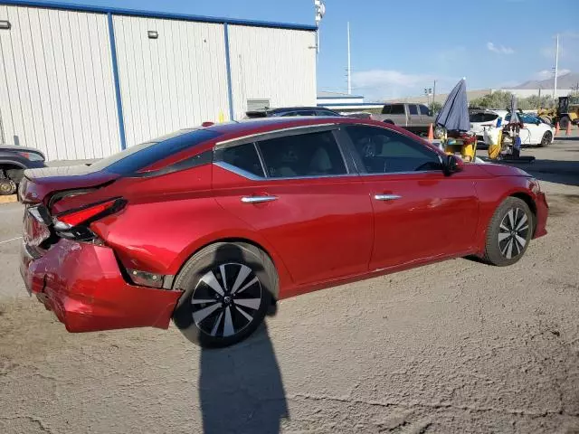 2022 Nissan Altima SV