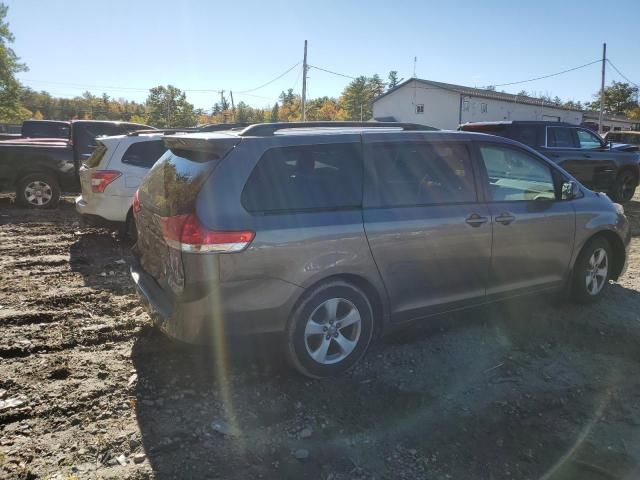 2011 Toyota Sienna LE