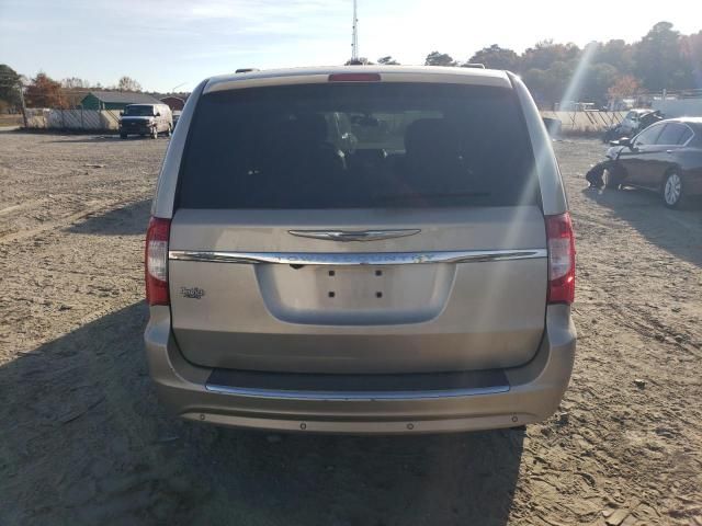 2012 Chrysler Town & Country Touring