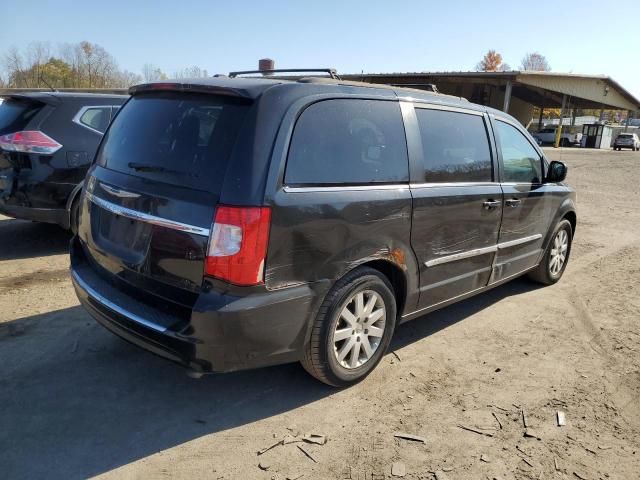 2016 Chrysler Town & Country Touring