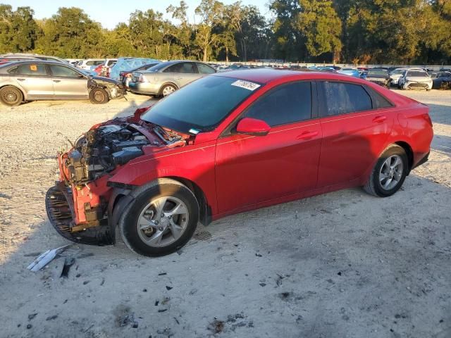 2023 Hyundai Elantra SE