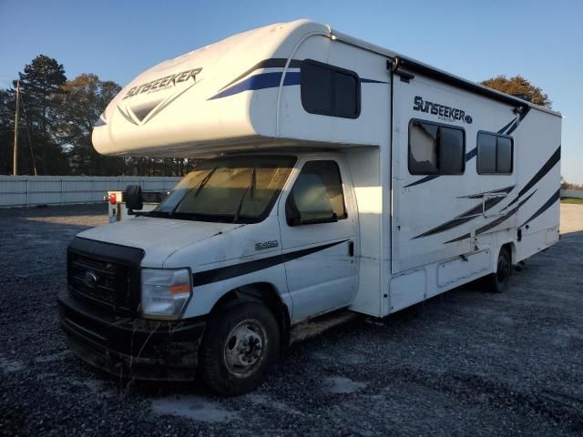 2021 Ford Econoline E450 Super Duty Cutaway Van