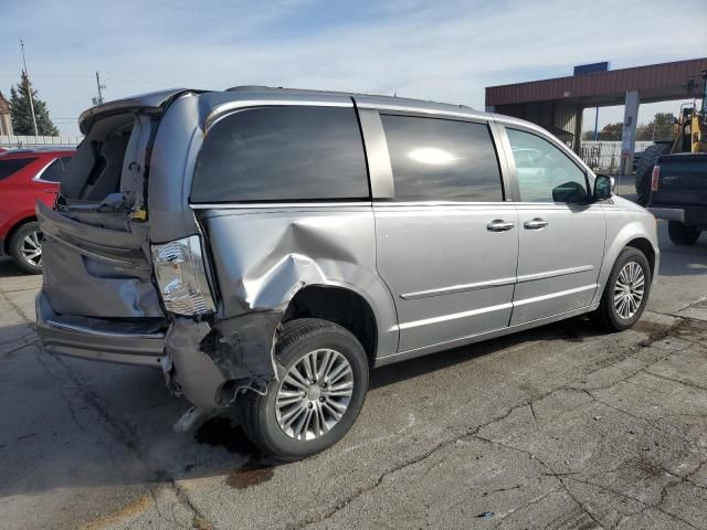 2014 Chrysler Town & Country Touring L