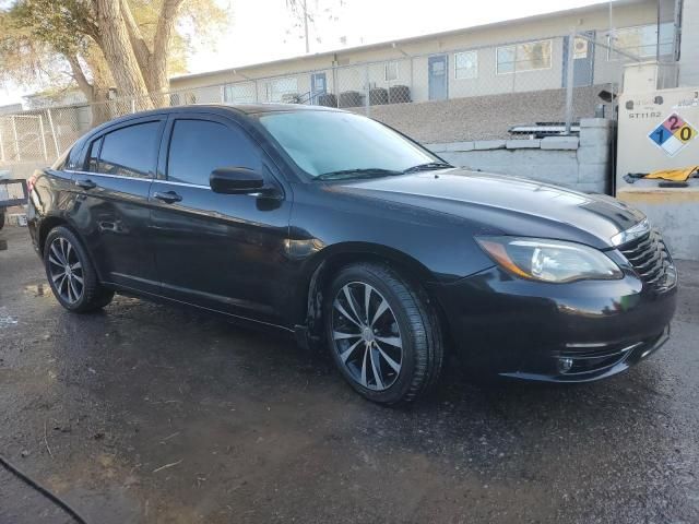 2013 Chrysler 200 Limited