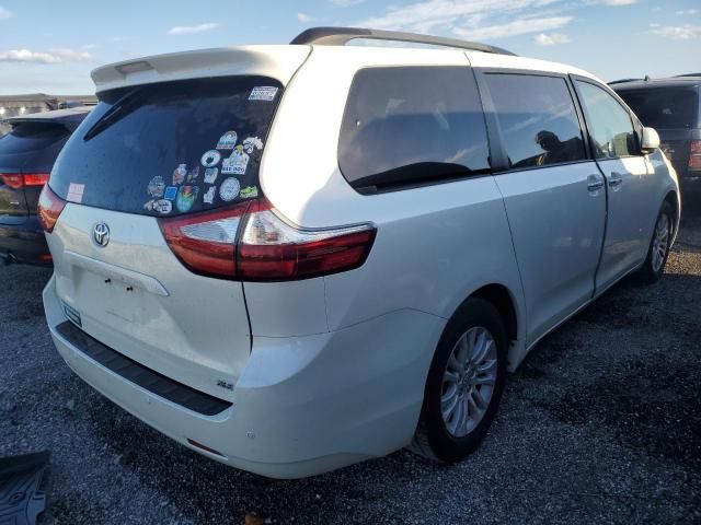 2015 Toyota Sienna XLE