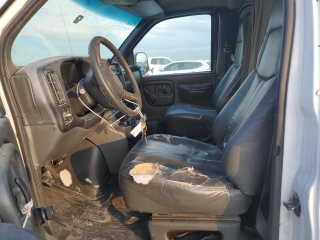 2002 Chevrolet Express G3500