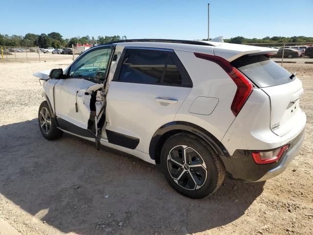 2023 KIA Niro SX