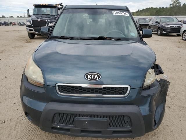 2011 KIA Soul +