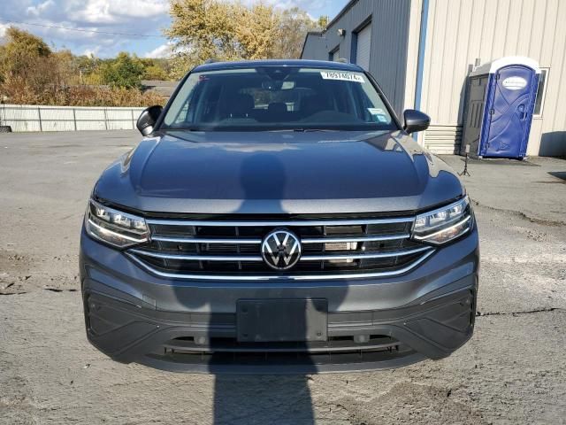 2022 Volkswagen Tiguan SE