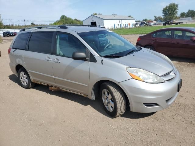 2006 Toyota Sienna CE