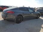 2016 Porsche Panamera 2