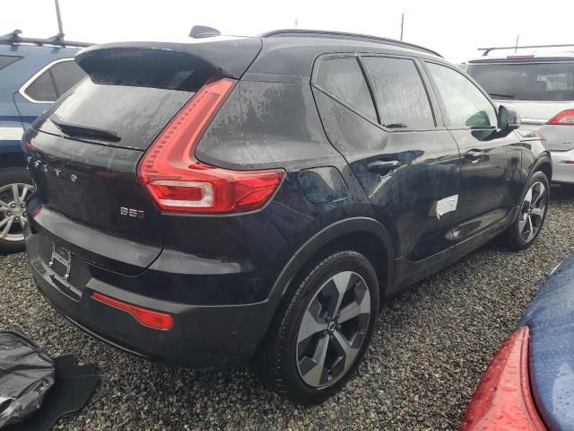 2023 Volvo XC40 Plus