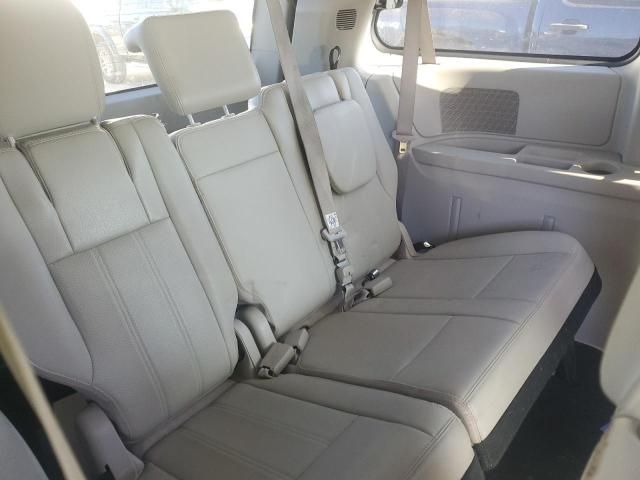 2012 Chrysler Town & Country Touring