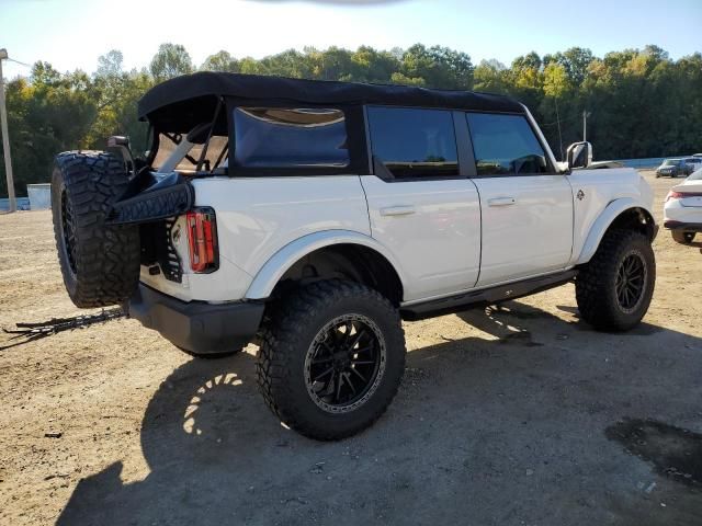 2023 Ford Bronco Base