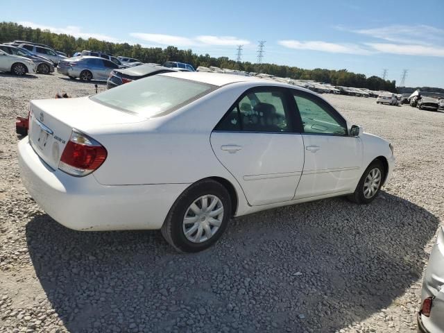 2005 Toyota Camry LE