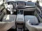 2016 Toyota Highlander LE