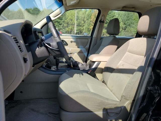 2005 Ford Escape XLS