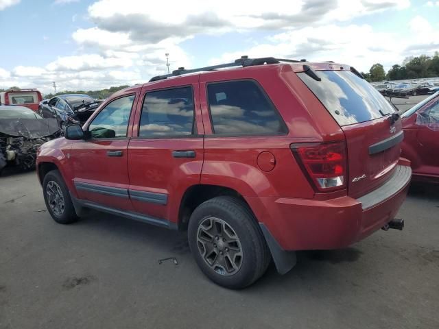 2005 Jeep Grand Cherokee Laredo