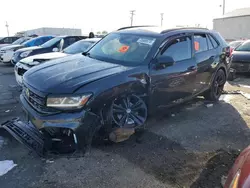 Volkswagen Vehiculos salvage en venta: 2023 Volkswagen Atlas Cross Sport SEL R-Line