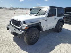 Carros dañados por inundaciones a la venta en subasta: 2024 Jeep Wrangler Sport