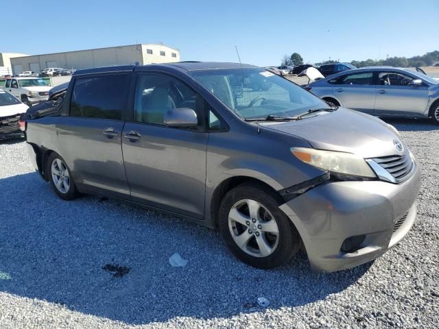 2011 Toyota Sienna LE