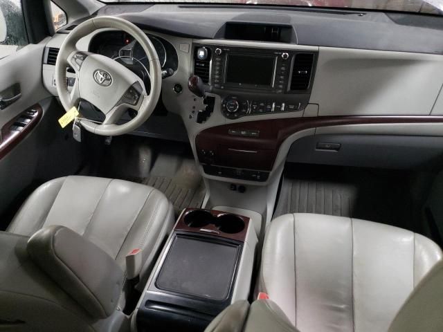 2012 Toyota Sienna XLE