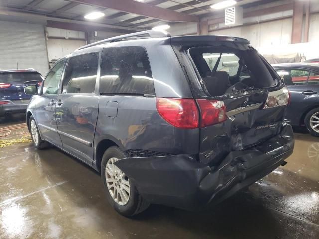 2009 Toyota Sienna XLE