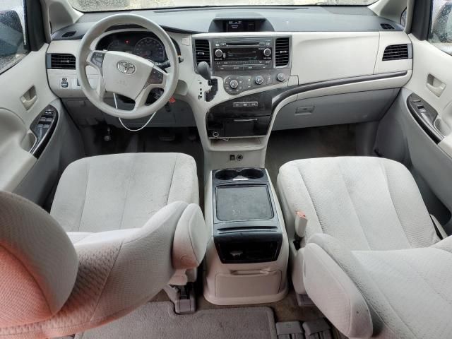 2012 Toyota Sienna LE