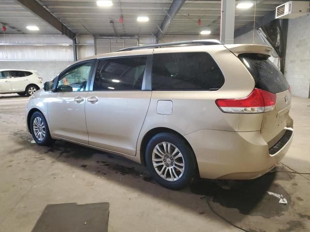 2011 Toyota Sienna XLE