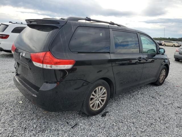 2011 Toyota Sienna XLE