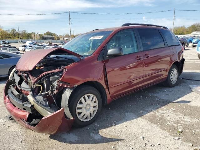 2009 Toyota Sienna CE