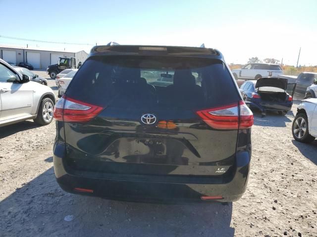 2015 Toyota Sienna LE