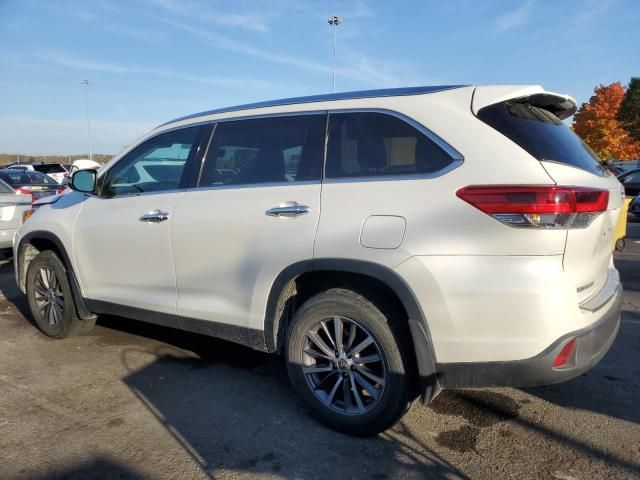 2019 Toyota Highlander SE