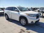 2015 Toyota Highlander LE