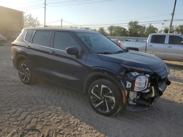 2023 Mitsubishi Outlander SE