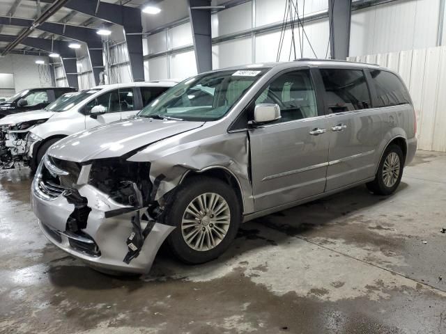 2016 Chrysler Town & Country Touring L