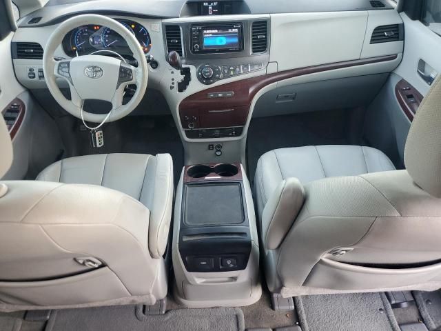 2012 Toyota Sienna XLE