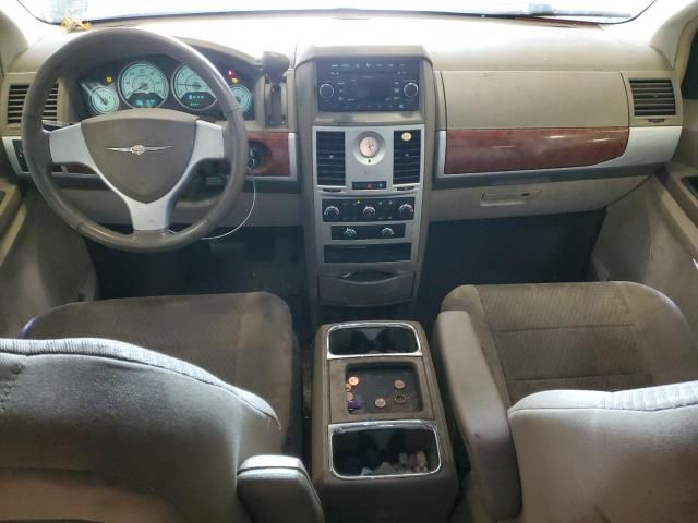 2009 Chrysler Town & Country Touring