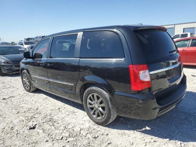 2015 Chrysler Town & Country S