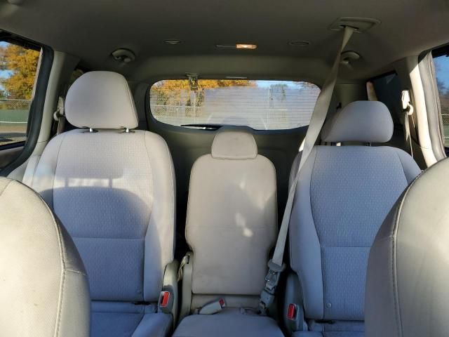 2016 KIA Sedona LX