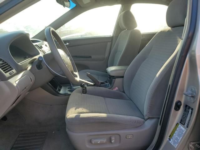 2005 Toyota Camry LE