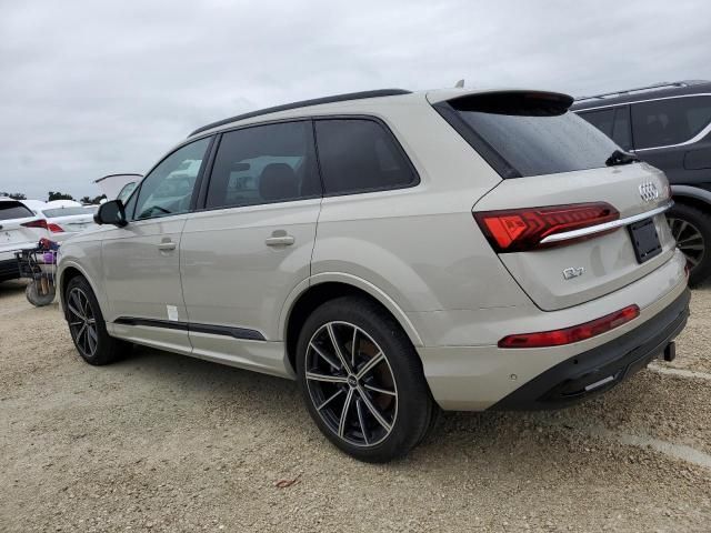 2021 Audi Q7 Premium Plus