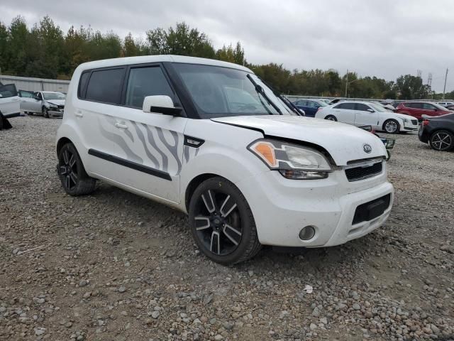 2011 KIA Soul +