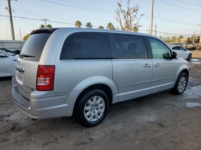 2009 Chrysler Town & Country LX