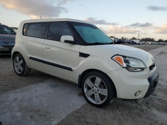 2010 KIA Soul +