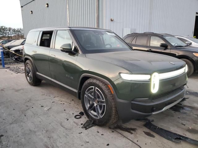 2025 Rivian R1S Adventure