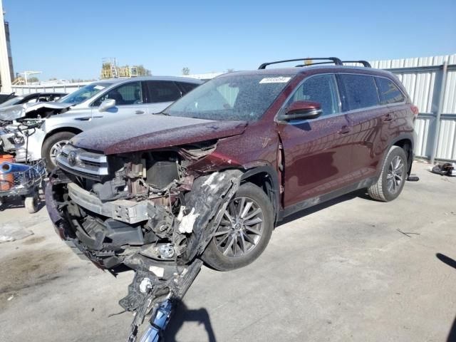 2019 Toyota Highlander SE