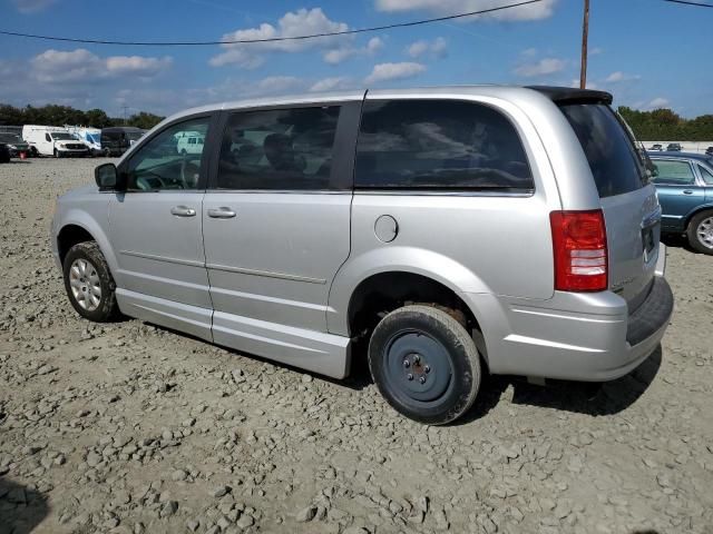 2010 Chrysler Town & Country LX