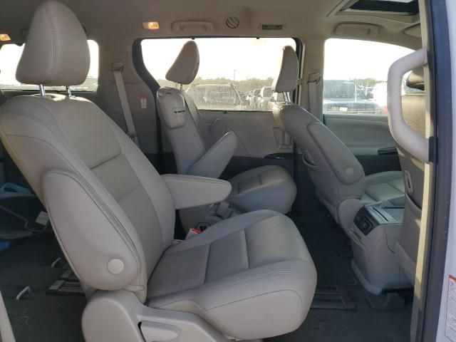 2020 Toyota Sienna XLE